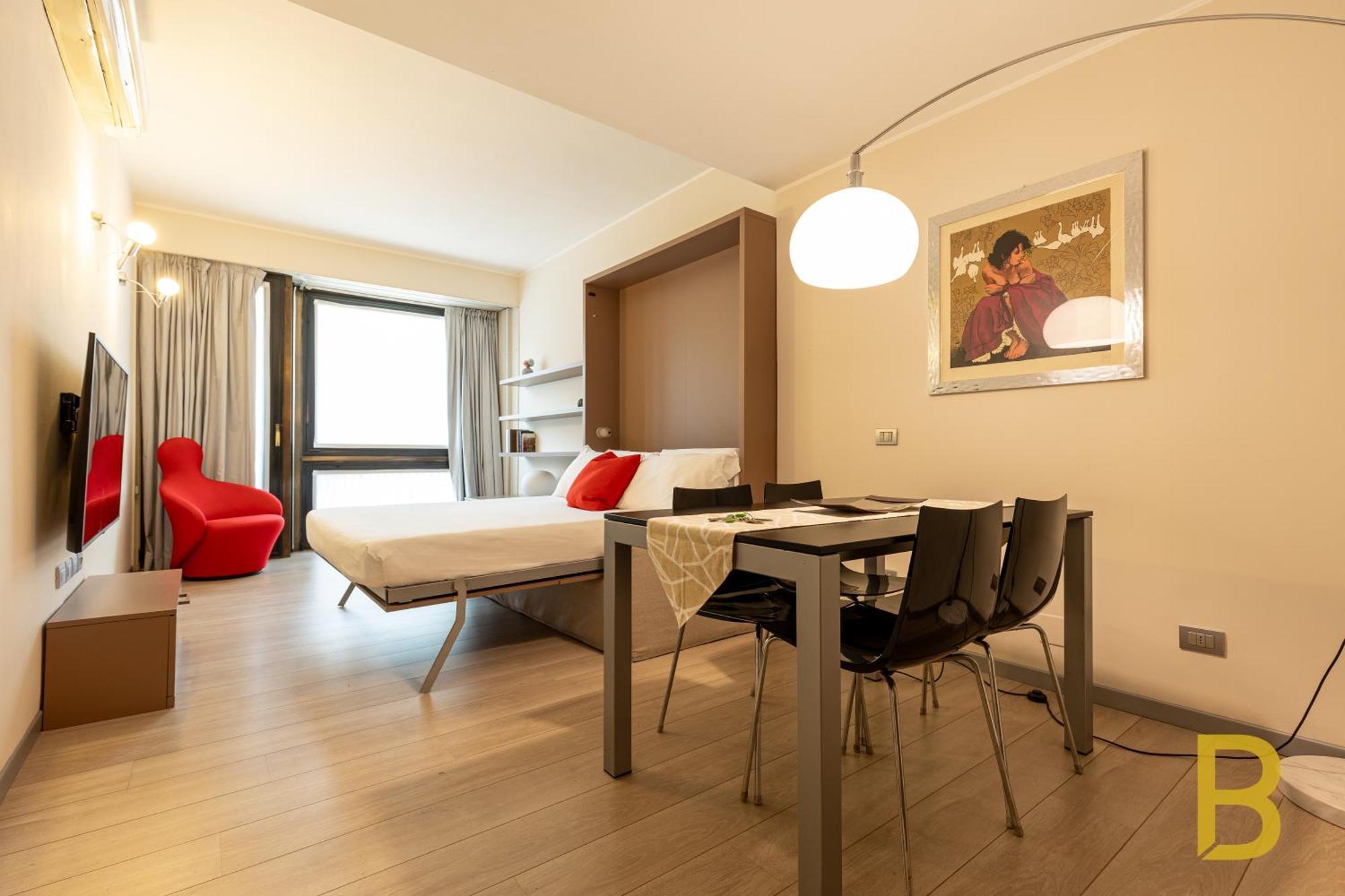 Beplace Apartments In Duomo Милан Экстерьер фото